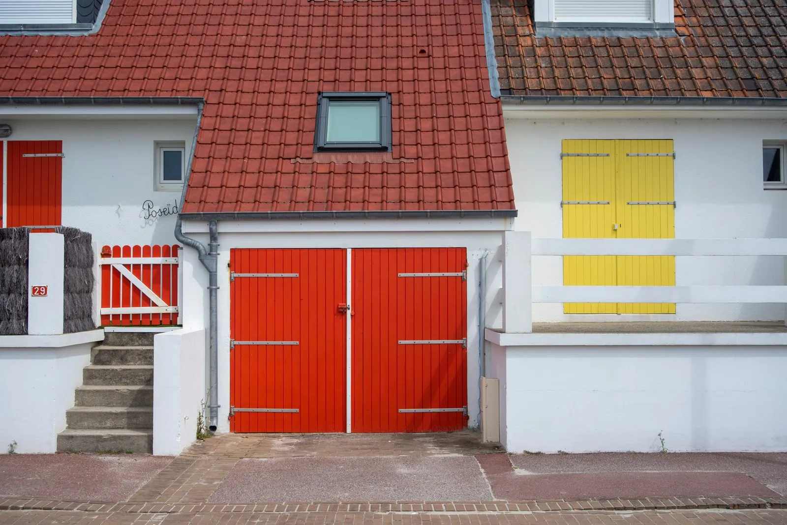 How to Tell When Your Garage Door Seal Needs Replacing