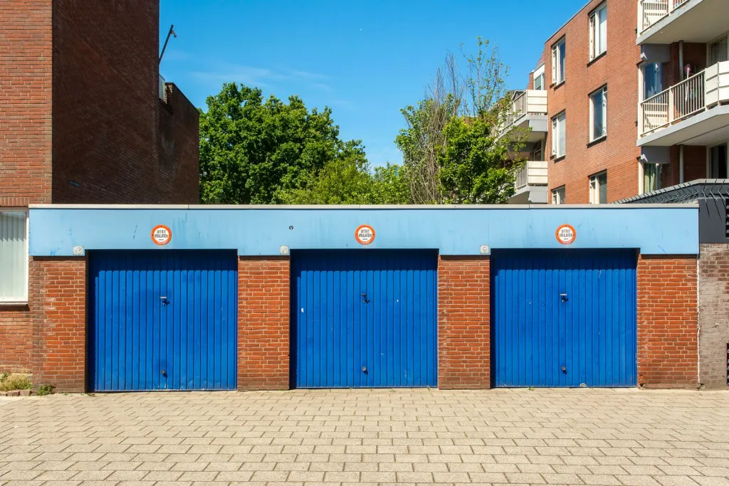 A Better-Sealed Garage